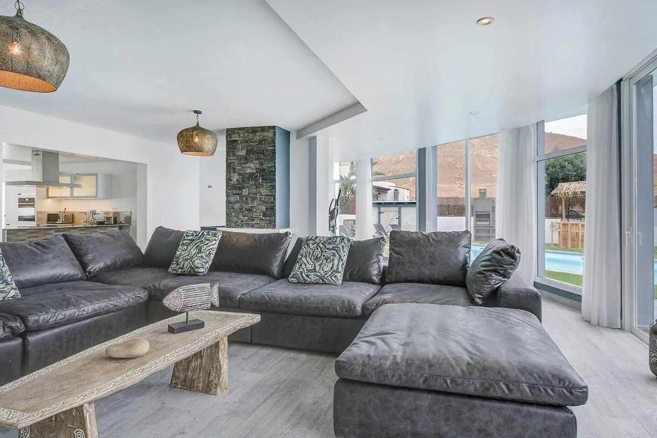 La Oliva Dreams Luxury Villa  Ла-Олива